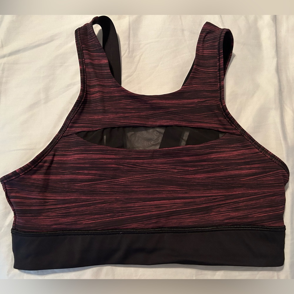 Lululemon high neck sports bra